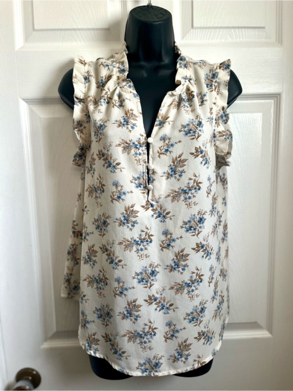 Mine Blouse Cami Tank Top Floral Large Women Beige Blue Sleeveless V-Neck